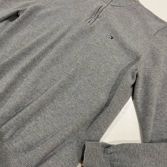 Tommy Hilfiger Sweater - Picture 3 of 4